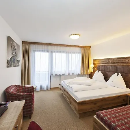 Tyrol 4*