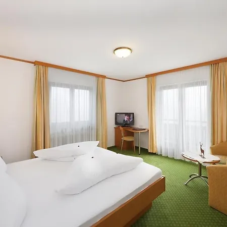 Tyrol 4*